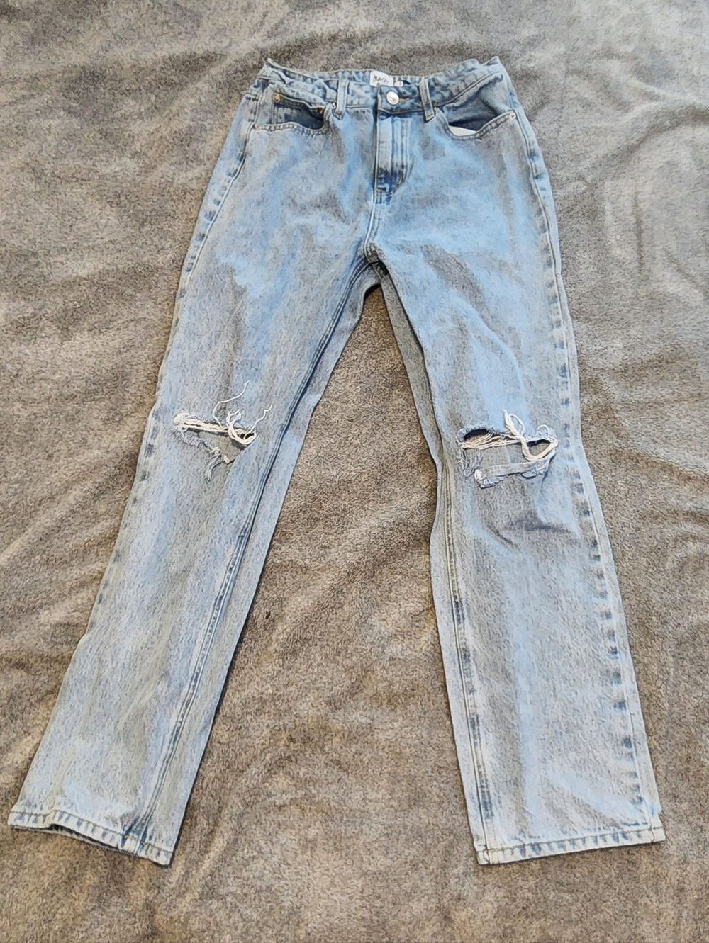 NWOT High‑Rise Straight‑Leg Jeans • Waist 27 • 29” Inseam Distressed Denim Light